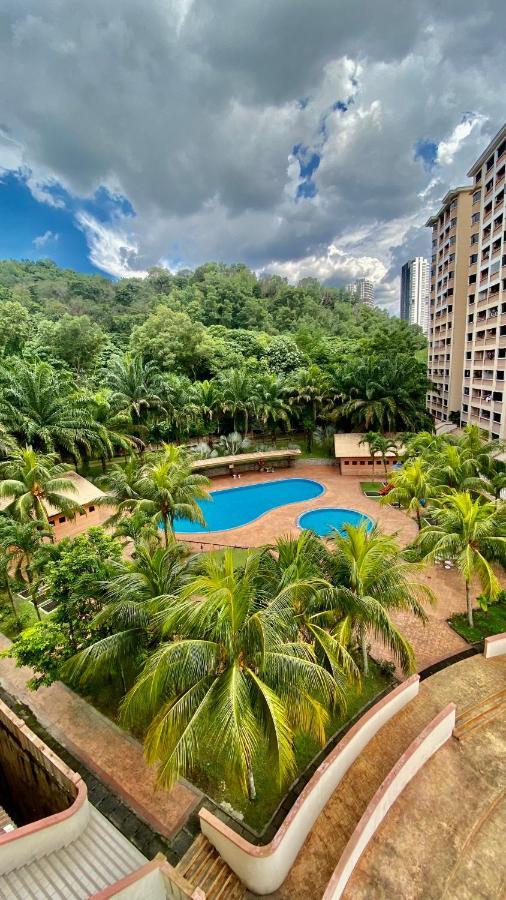 Kampong Kerdas Putravilla Condominium Lovely & Spacious With Public Pool מראה חיצוני תמונה